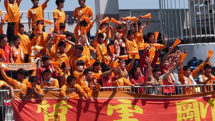 中央大学サッカー部の挑戦！オリジナル応援グッズで選手に力を！