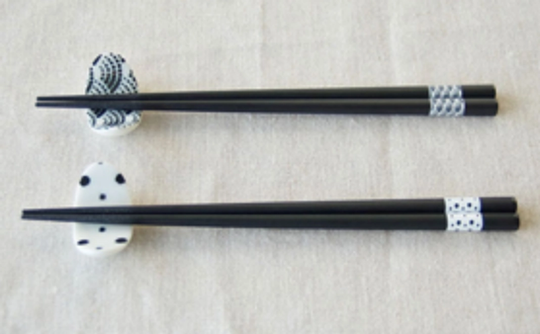 青海波・豆絞り柄のお箸と箸置きのセット