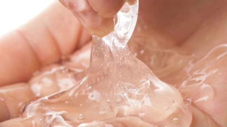 素肌が喜ぶ－５歳肌！お手軽簡単キレイになれるマッサージ化粧水