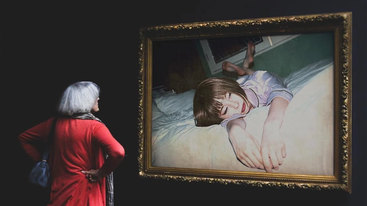 "モデル・写真家"の加藤朱梨が東京で写真展を開催したい！