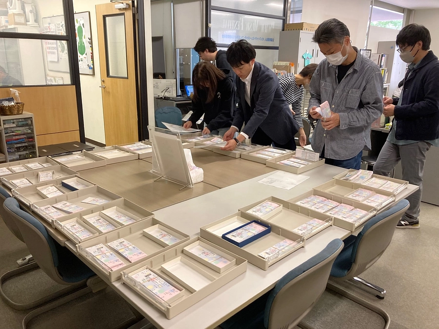 チケット先行予約！