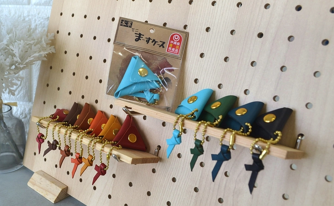 感謝のメールとオリジナル商品をお届けいたします