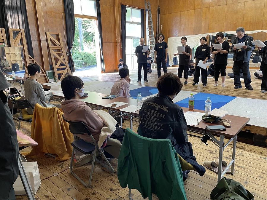 「くろいりんごときいろいそら」始動しました！