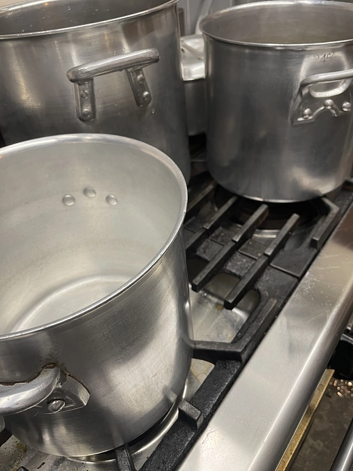 20周年へ向けて綺麗で明るく快適なお店へ第三弾