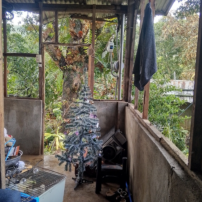 山の村にクリスマスがやってきます