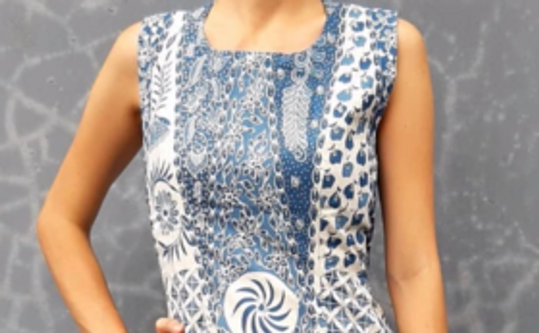 世界に1つのオリジナル オーダーメイドバティックシャツ/ドレス by '' Khaya Batik''