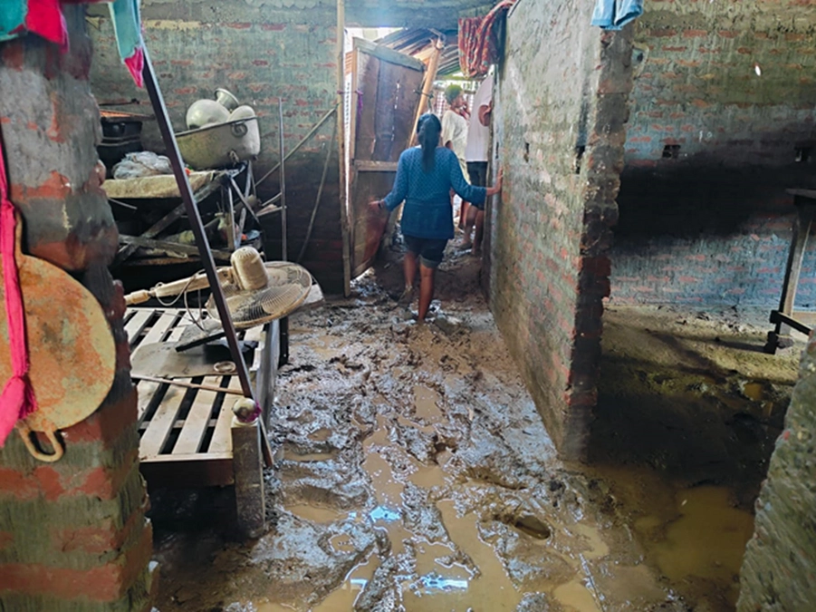 インド洪水被災者支援１