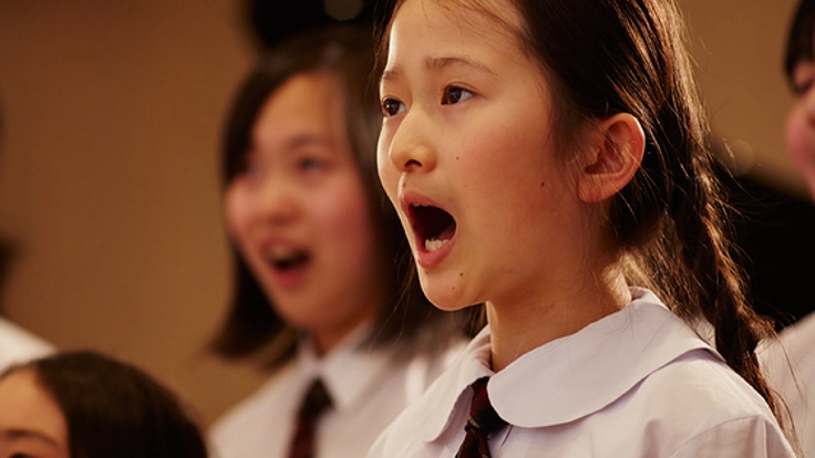 『未来へ繋ぐ合唱団』の声を感謝の想いを込めて英国に届ける！