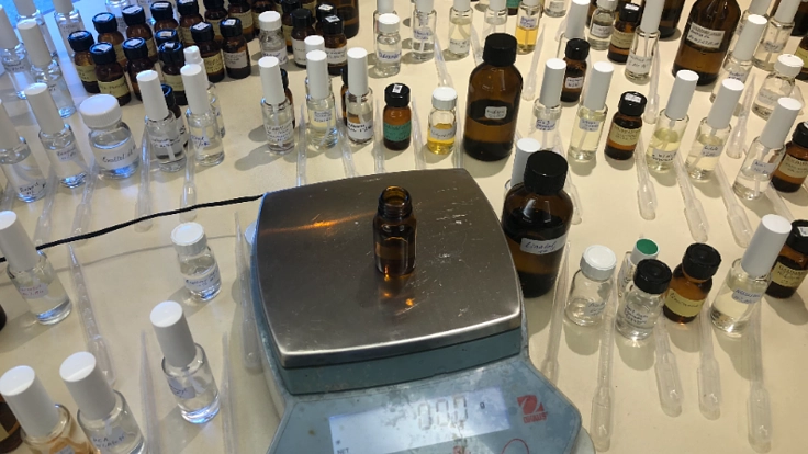 香料や香りのオンライン講座　～魅力あふれる香料の世界～