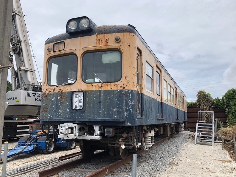 2212号の早期整備・再塗装に向け、首都圏電車区の電気設備・整地クラファンにご協力をお願いします。