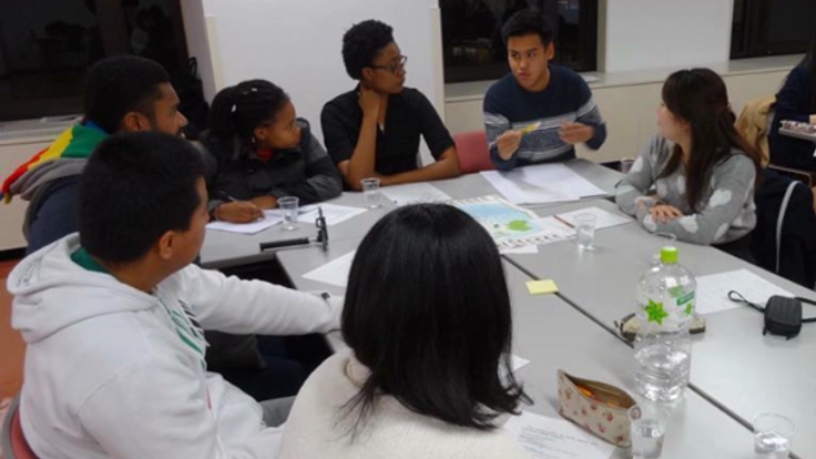 考えようSDGs〜世界の若者が描く未来を実現するには〜