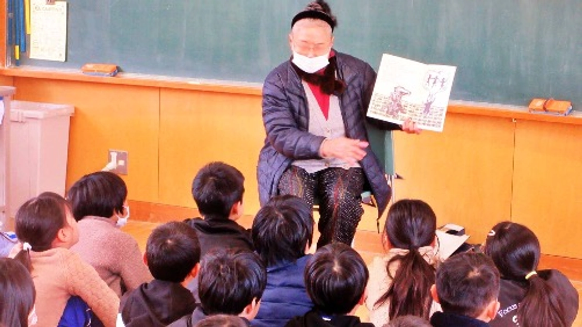 今日は読み聞かせの日。