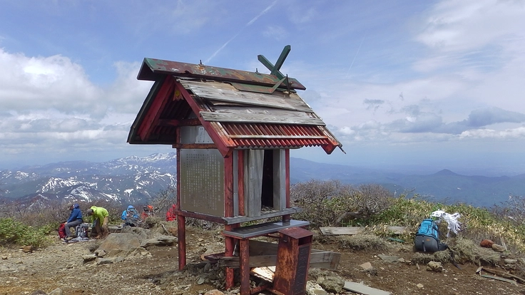 栗駒山頂上の奥宮再建に御協力ください