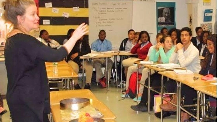 若者に原爆の悲劇を語り継ぐアメリカ人女性を日本に招きたい！