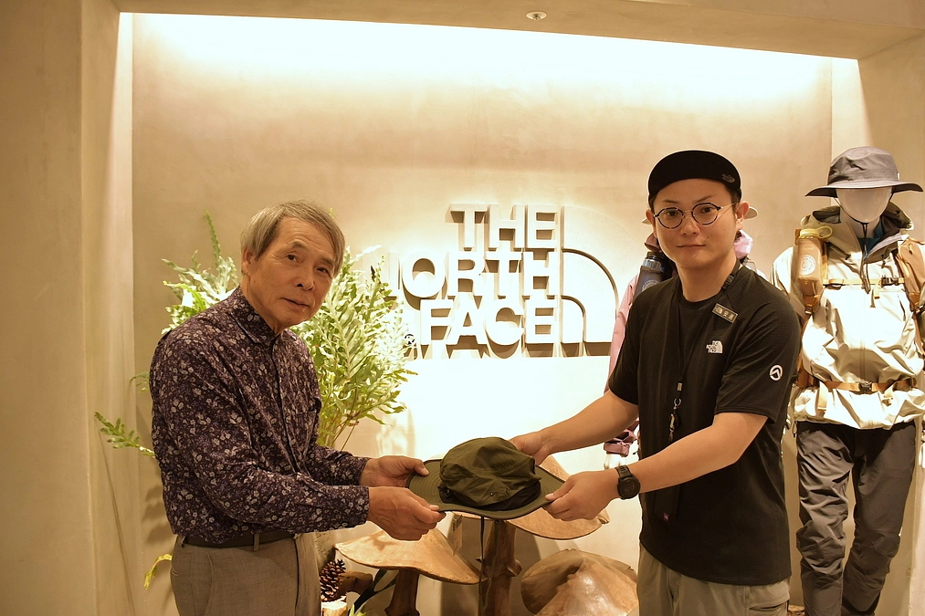 【ご協力者様】THE NORTH FACE松本店様 より商品を寄贈いただきました