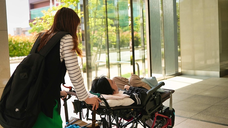 難病で寝たきりの私だからこその視点で介護事業所を運営したい