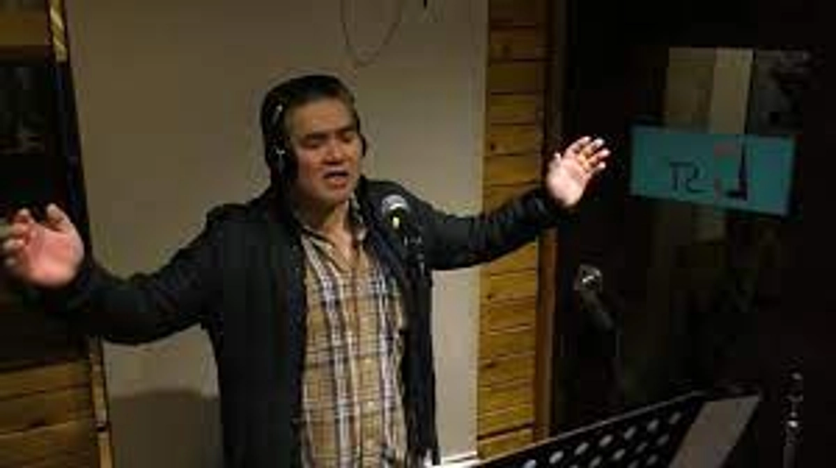 第五次中断再開のために緊急カンパにご協力お願いします。後一歩です。１１曲中８曲録音終わってます