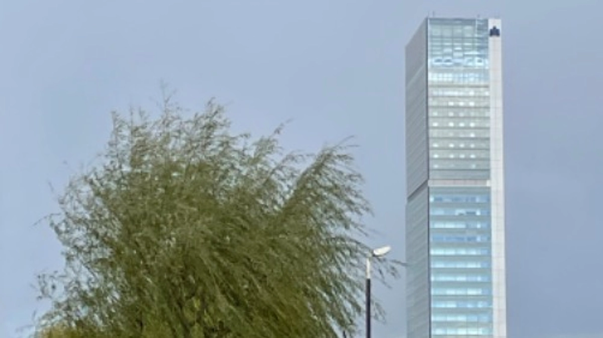 ご寄付者とその関係のみなさまに報告講演を行いました