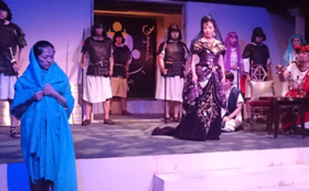 舞台「真田十勇士」観劇ご招待１枚＆お気に入りキャストとのツーショットチェキ２枚＆サイン付パンフレット