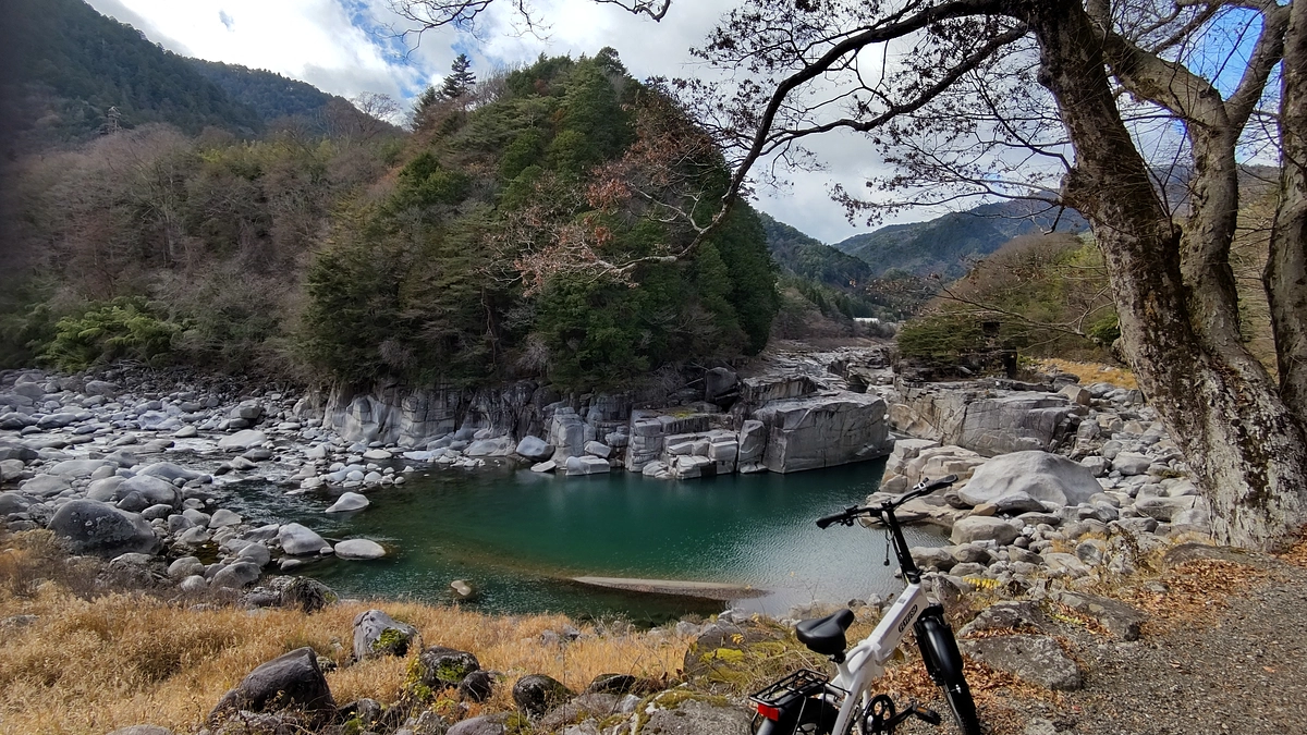おすすめコースに、寝覚の床美術公園を追加しました。