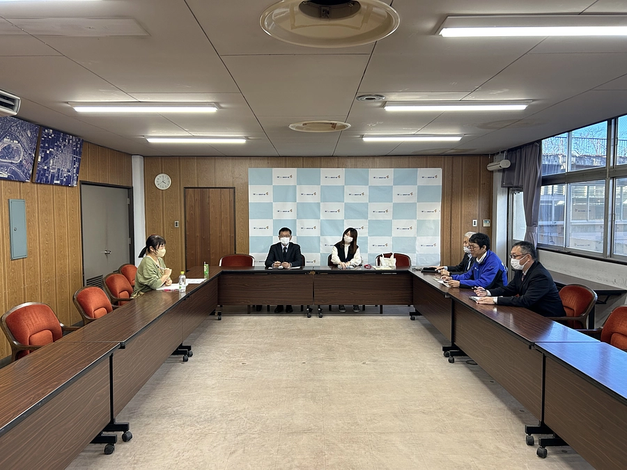 本日笠松町、競馬場組合、hinataboccoの三者で会議を行いました