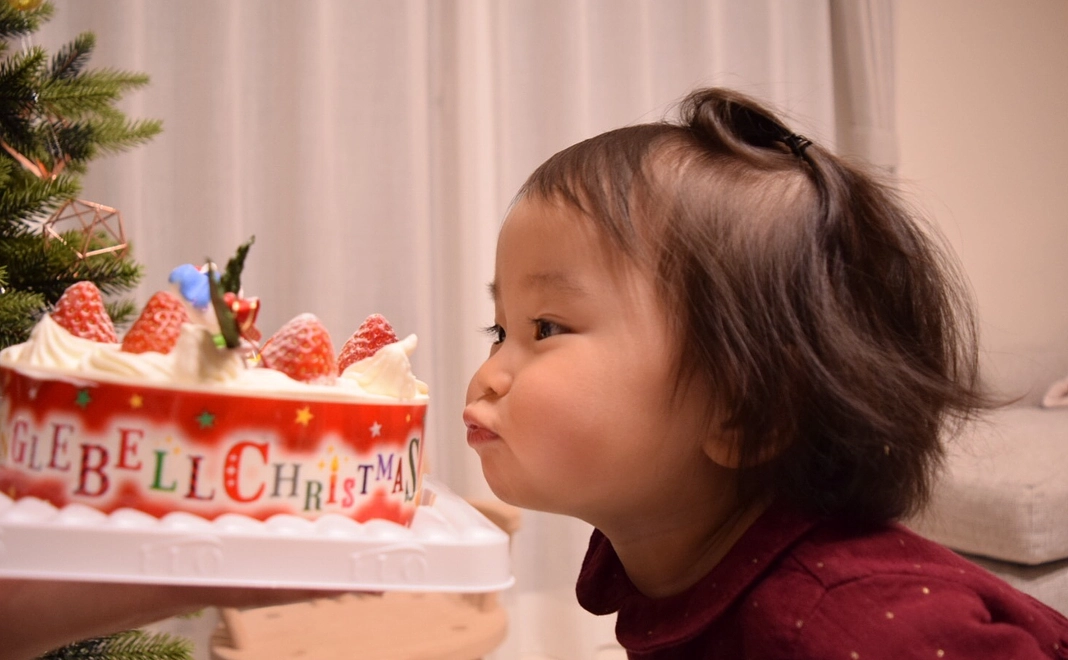 ひとり親家庭の子どもたちクリスマスケーキを届けます