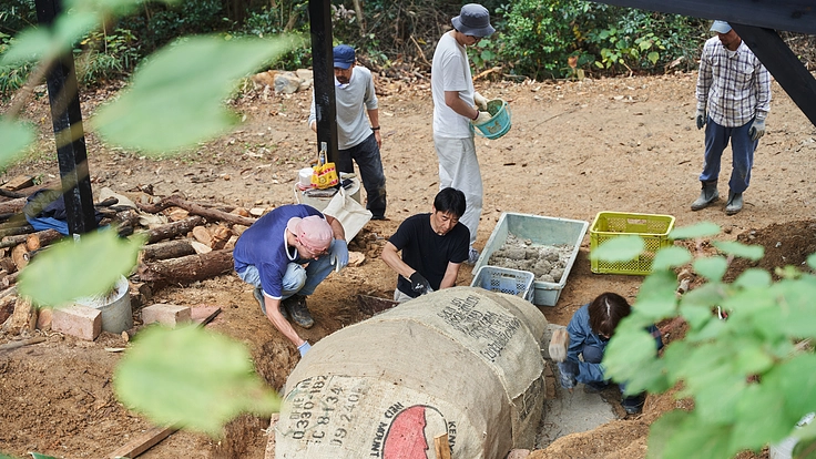 復活したアートプロジェクト「土から生える2024」を図録に残したい 9枚目