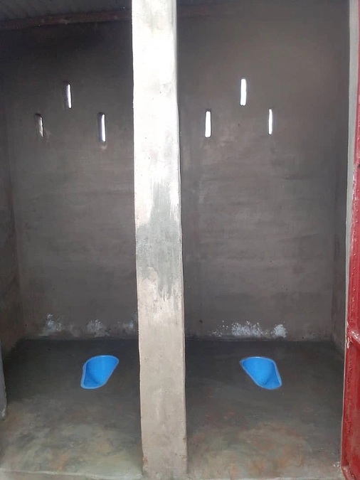 3箇所目のトイレ外壁が完成しました