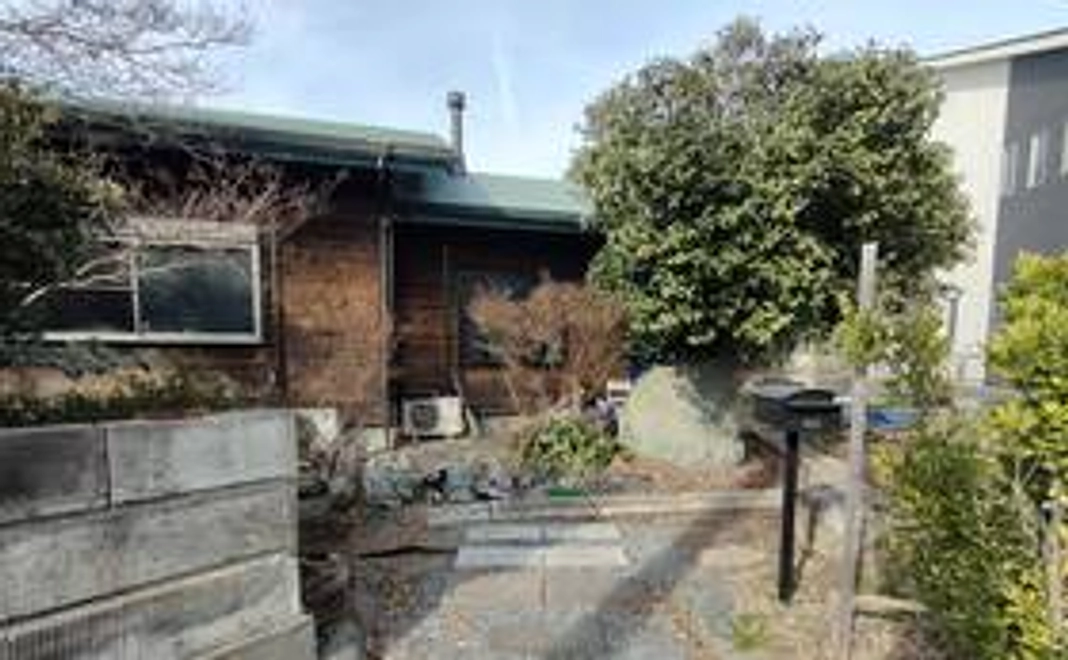 木の家ゲストハウスのオープンをシンプルに応援