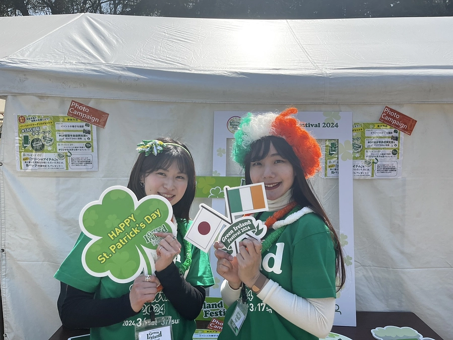 ☘ グリーン アイルランド フェスティバル スタッフも一緒に盛り上がってます ☘