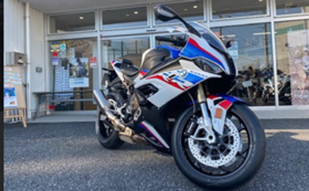 購入後の活動画像と感謝メール