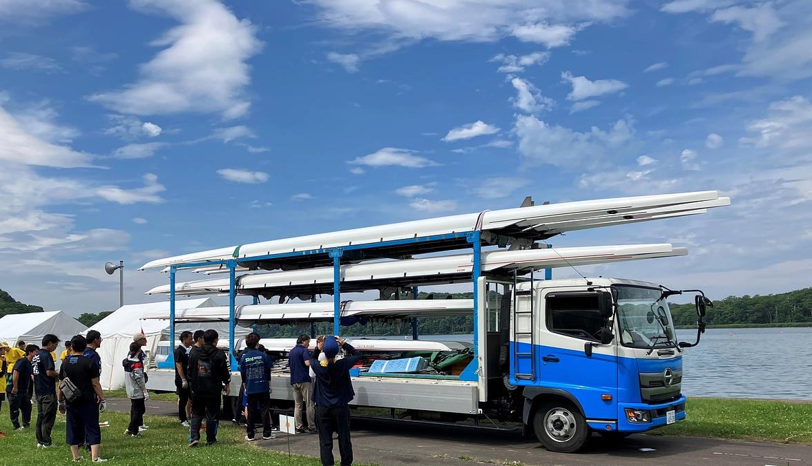 【開会式まで２日】競技艇が到着しました！