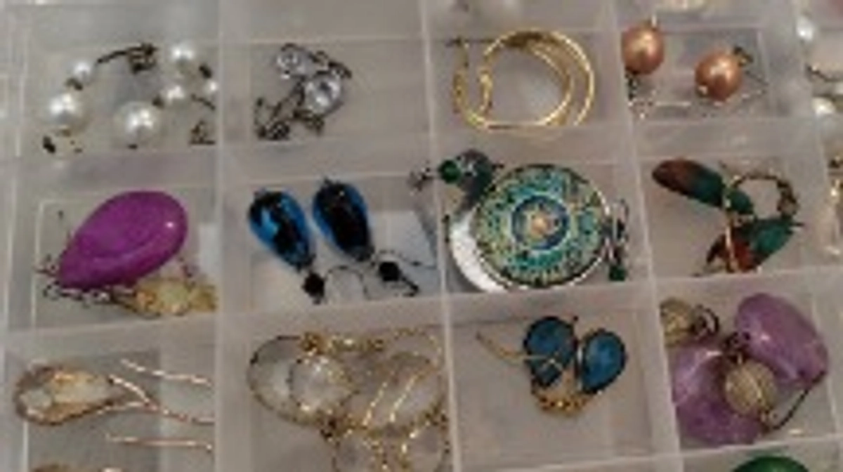 ピアスのはなし。