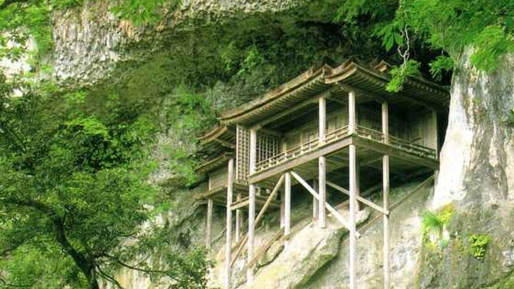 千年の歴史を未来へ！国宝『投入堂』の参拝道を修復復興したい