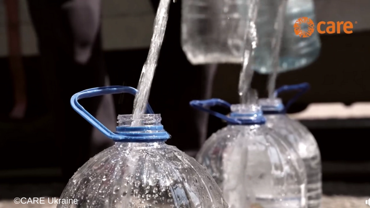 生活に欠かすことの出来ない水：CAREのサポートで危機を乗り越える