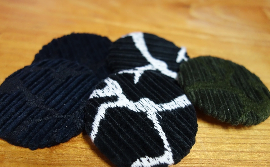 エンブロイダリーレース　ミニ缶バッチ　32mm　