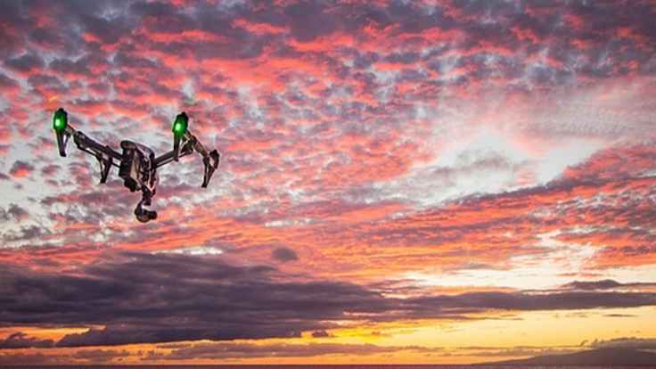 ドローン飛行会社の設立の第一歩！空から幸せな写真を届けたい！