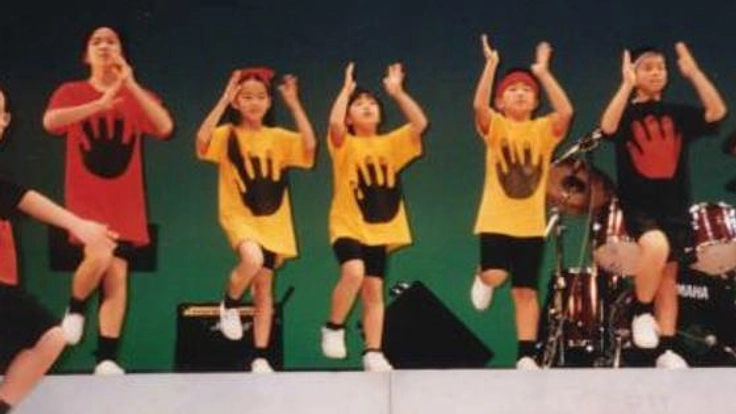 カンボジアでボディパーカッション教育DVDの英語版を無料配布