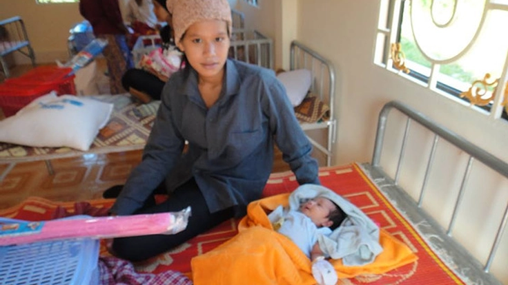カンボジアの難民のための産婦人科医院を建設します