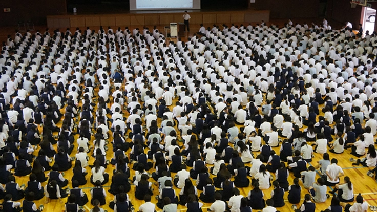 子どもをネットトラブルやサイバー犯罪から守る教科書を届けたい