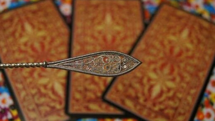 大阪・心斎橋で初心者でも楽しめる占い師養成講座を開催します！