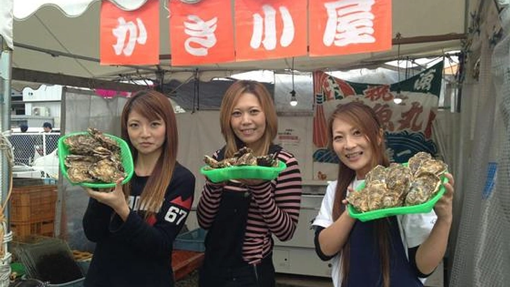 石巻牡鹿半島福貴浦の殻付牡蠣を販売するかき小屋を作ります