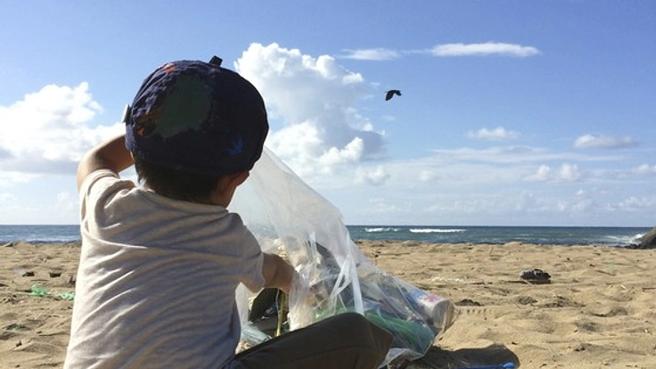 石川県片野海岸をゴミの無い綺麗な海にして次の世代に残したい！