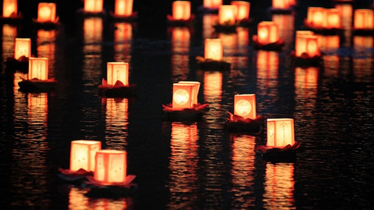 石巻市雄勝町の大須浜祭りで震災犠牲者を悼む灯籠流しの復活を！