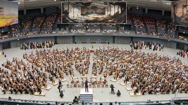 第5回1000チェロ会場に震災巨大水彩画三部作を掲示したい！