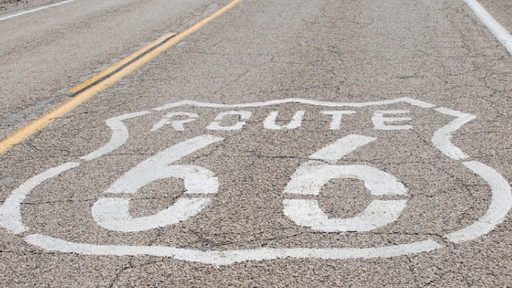 Route 66 4千kmを走破し、その魅力を広め、改修に寄付したい。