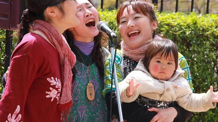 子育て中のママ達が笑顔で歌う輪を広げたい！