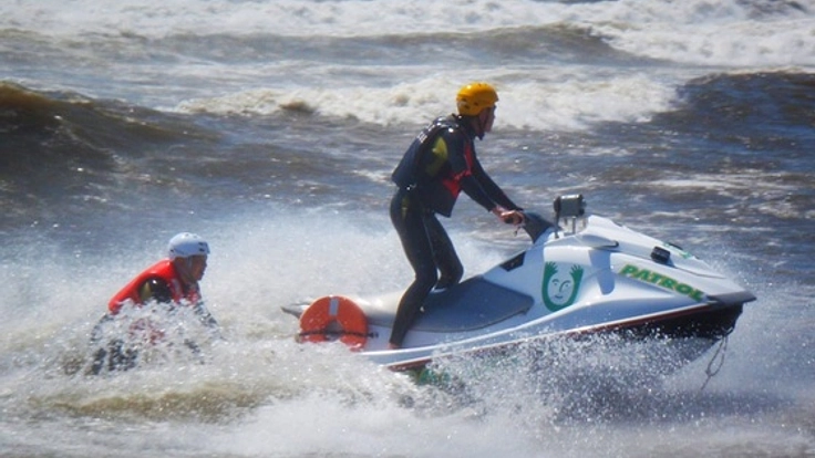 海の事故防止及び救助に必要な老朽化した機材を新しいのにしたい