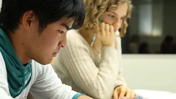 今年の夏京都駅にて、自殺者を減らすためのイベントを行いたい！