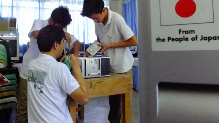 過去フィリピンの学校にODAされたPCを補完したい